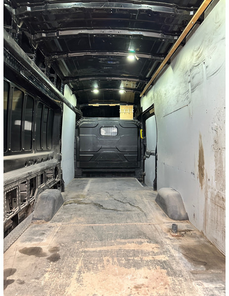 Furgão Ford Transit: foto 7