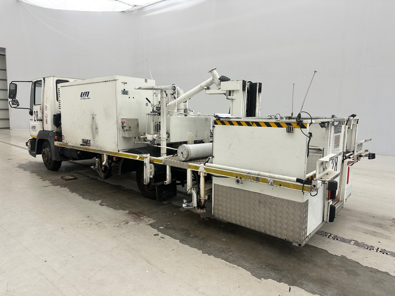 Caminhão chassi MAN 8.140: foto 11 Caminhão chassi MAN 8.140: foto 11