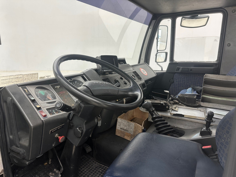 Caminhão chassi MAN 8.140: foto 16 Caminhão chassi MAN 8.140: foto 16