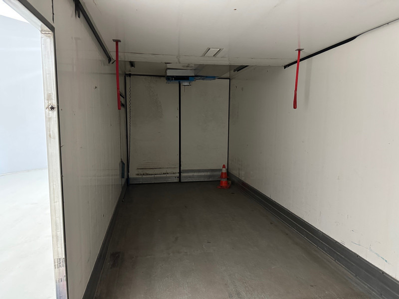 Caminhão frigorífico MAN TGM 18.250: foto 6