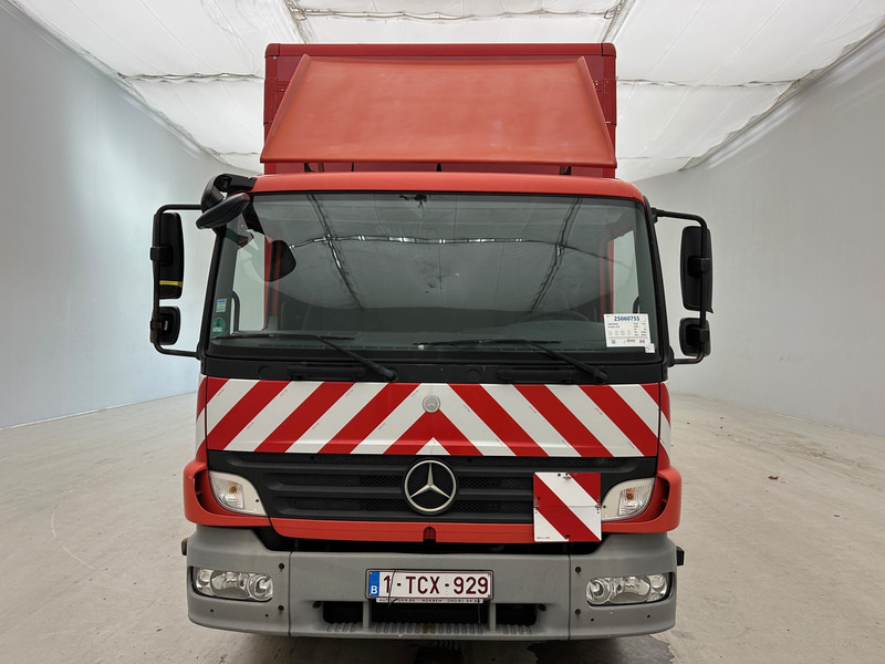 Mercedes-Benz Atego 1218 - Caminhão furgão: foto 2 Mercedes-Benz Atego 1218 - Caminhão furgão: foto 2