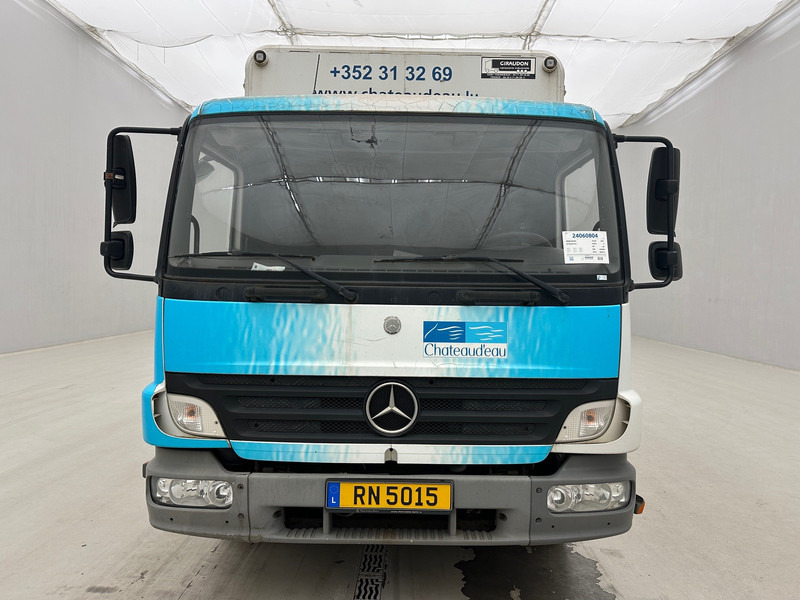Mercedes-Benz Atego 916 - Caminhão furgão: foto 2 Mercedes-Benz Atego 916 - Caminhão furgão: foto 2