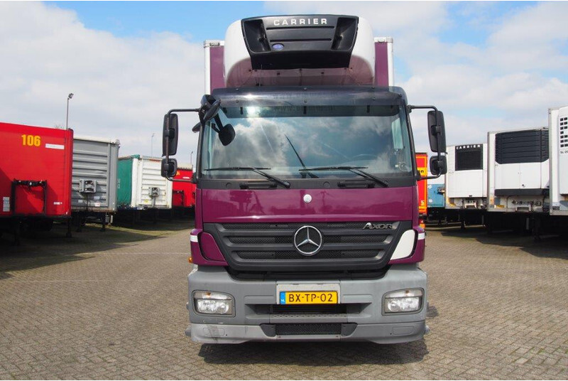 Mercedes-Benz Axor 1824 - Caminhão frigorífico: foto 2 Mercedes-Benz Axor 1824 - Caminhão frigorífico: foto 2