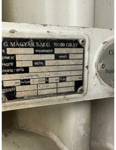 Renault Midlum 240 DXi - Caminhão tanque: foto 5 Renault Midlum 240 DXi - Caminhão tanque: foto 5