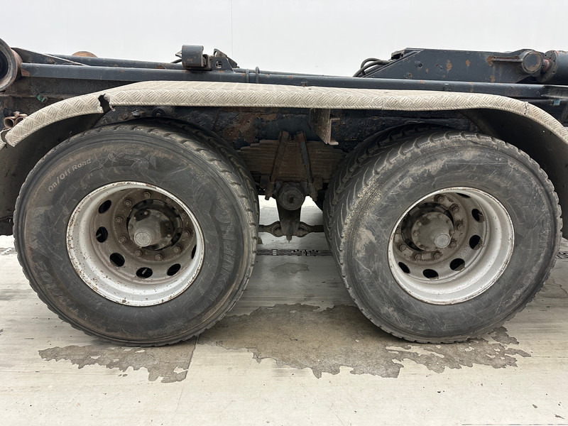 Scania R124.420 - 6x4 - Caminhão polibenne: foto 4 Scania R124.420 - 6x4 - Caminhão polibenne: foto 4