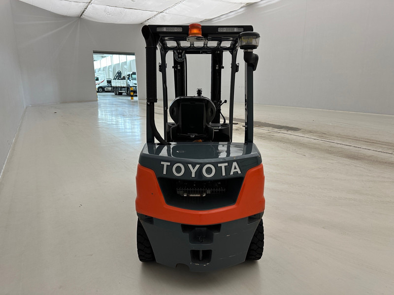 Toyota 2022 Tonero 25 - Empilhadeira a diesel: foto 3 Toyota 2022 Tonero 25 - Empilhadeira a diesel: foto 3