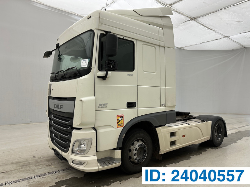 DAF XF 460 Space Cab* - Tractor: foto 1 DAF XF 460 Space Cab* - Tractor: foto 1