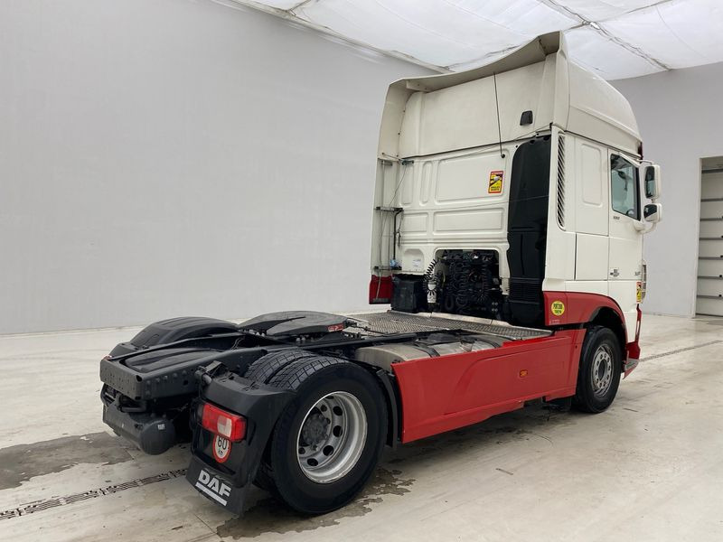 DAF XF105.530 Super Space Cab* - Tractor: foto 4 DAF XF105.530 Super Space Cab* - Tractor: foto 4