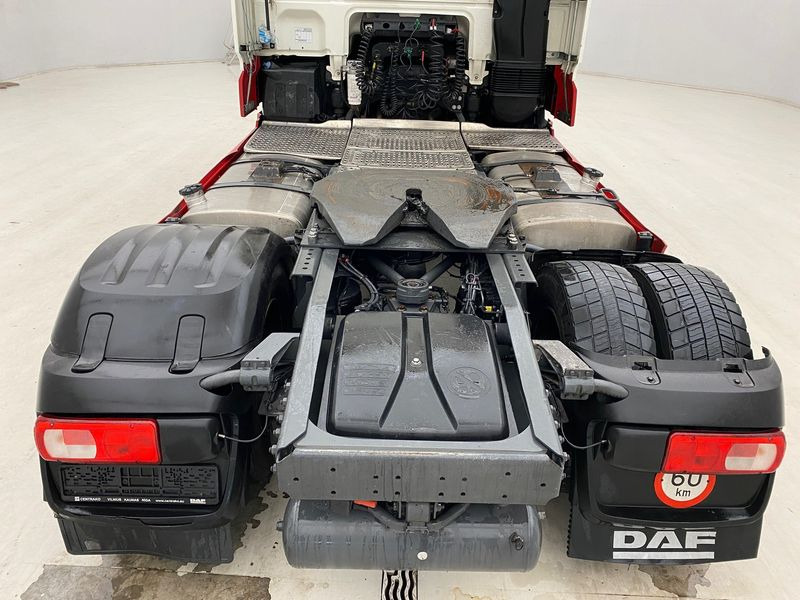 DAF XF105.530 Super Space Cab* - Tractor: foto 5 DAF XF105.530 Super Space Cab* - Tractor: foto 5