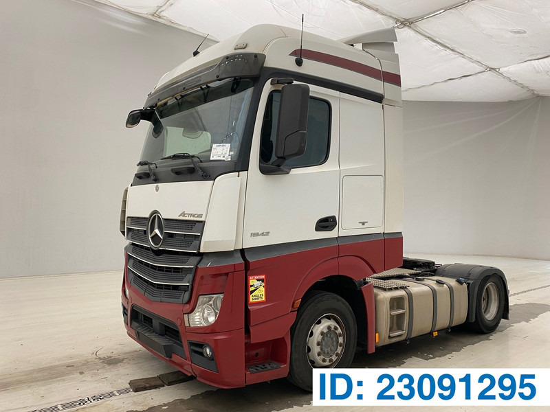Mercedes-Benz Actros 1942 - Tractor: foto 1 Mercedes-Benz Actros 1942 - Tractor: foto 1