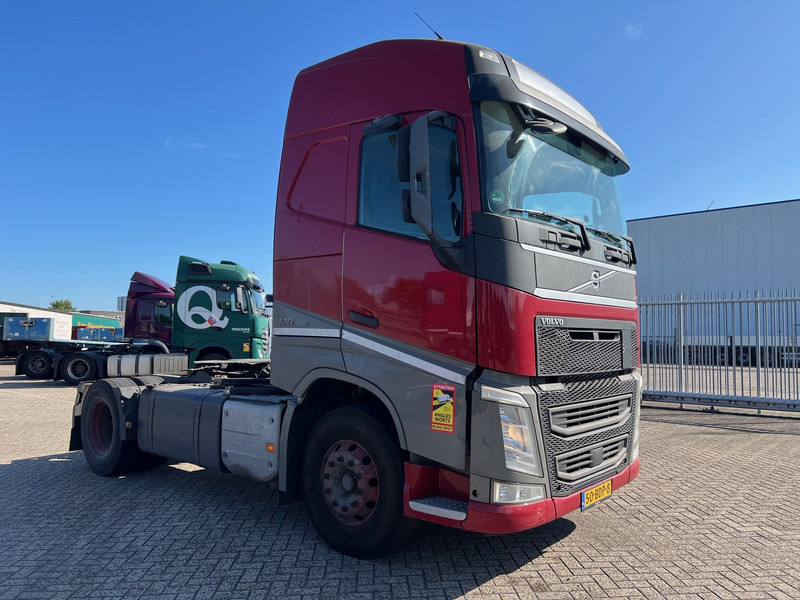 Volvo FH13.420 Globetrotter - ADR - Tractor: foto 3 Volvo FH13.420 Globetrotter - ADR - Tractor: foto 3