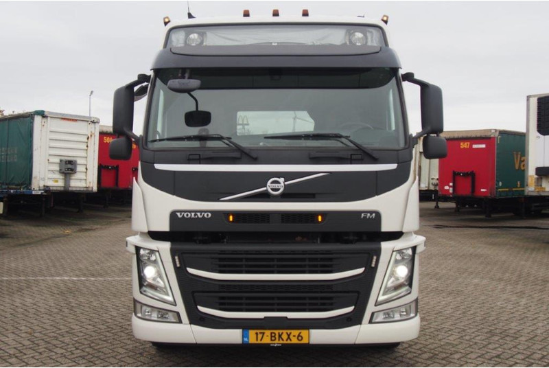 Volvo FM 410 Globetrotter* - Tractor: foto 2 Volvo FM 410 Globetrotter* - Tractor: foto 2