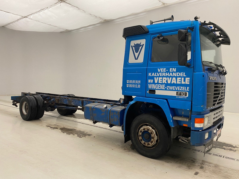 Volvo F10.320* - Caminhão chassi: foto 3 Volvo F10.320* - Caminhão chassi: foto 3