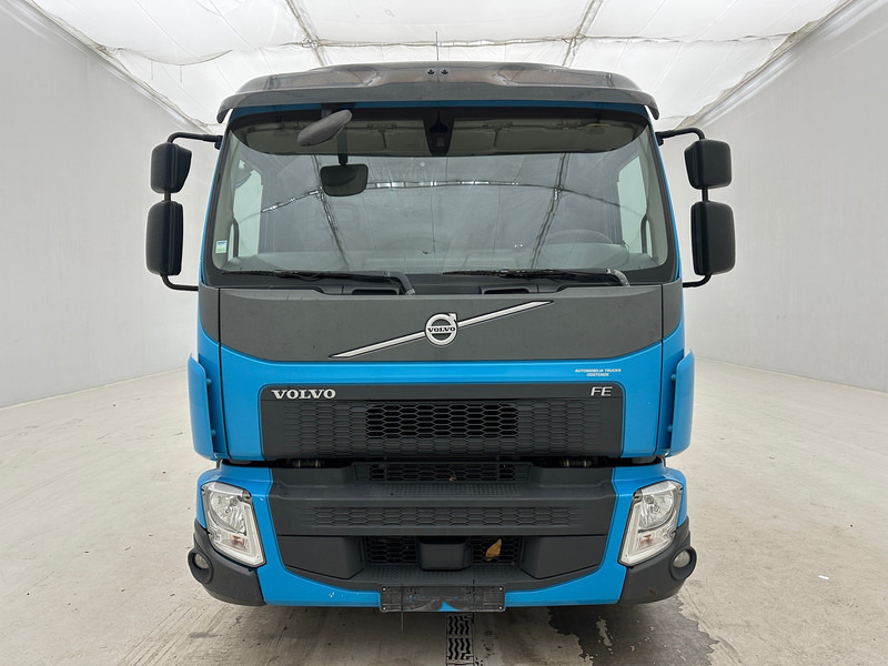 Volvo FE 320 - Caminhão com lona: foto 2 Volvo FE 320 - Caminhão com lona: foto 2