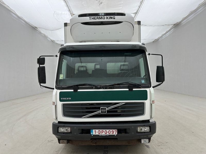 Volvo FL 220 - Caminhão frigorífico: foto 2 Volvo FL 220 - Caminhão frigorífico: foto 2