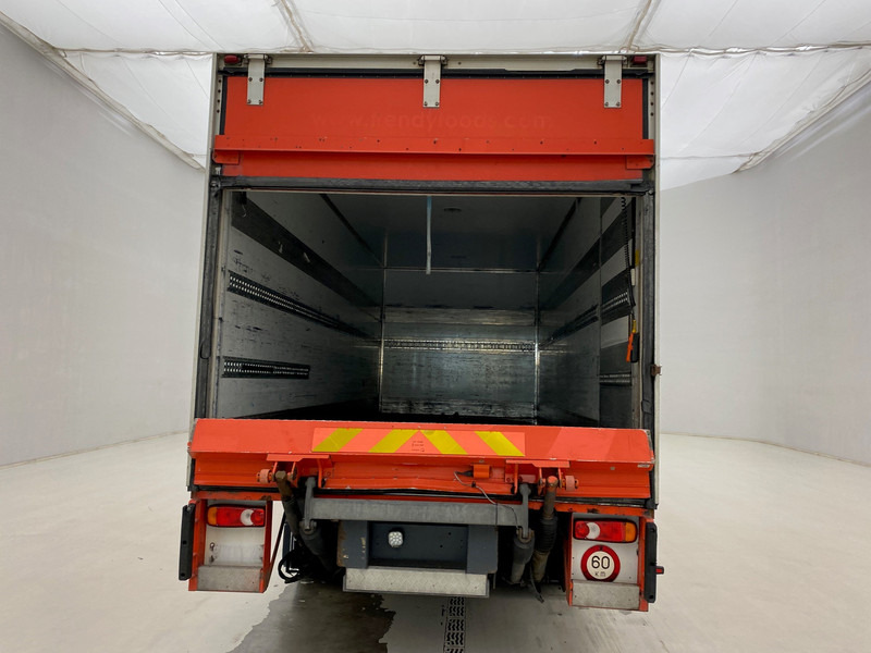 Volvo FL 240 - Caminhão furgão: foto 4 Volvo FL 240 - Caminhão furgão: foto 4