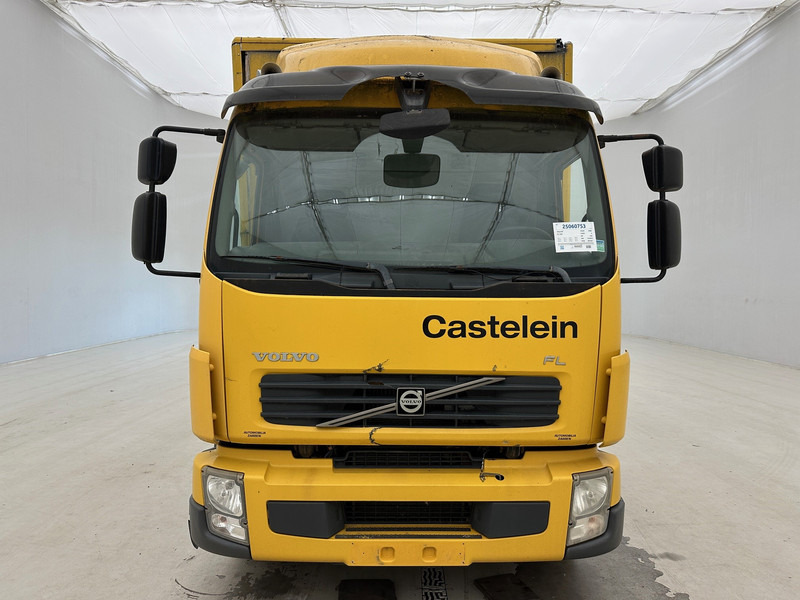 Volvo FL 240 - Caminhão furgão: foto 2 Volvo FL 240 - Caminhão furgão: foto 2