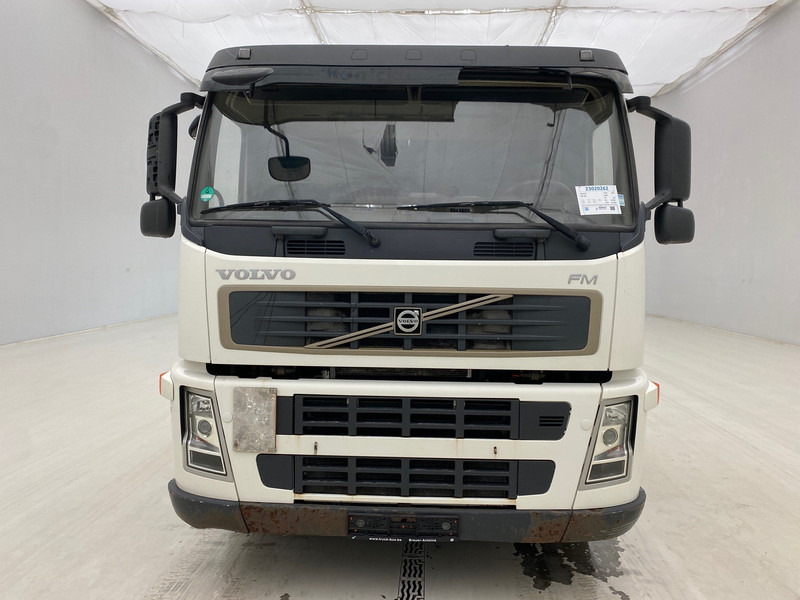 Volvo FM 300 - Camião de caixa aberta/ Plataforma, Caminhão grua: foto 2 Volvo FM 300 - Camião de caixa aberta/ Plataforma, Caminhão grua: foto 2