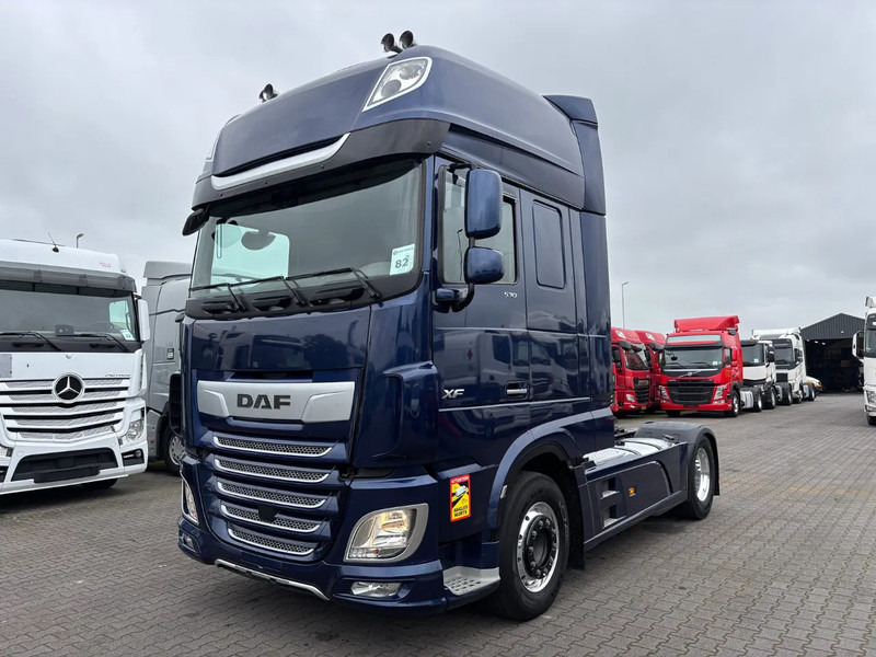 DAF XF 530 Super Spacecab Euro 6 - Tractor: foto 1 DAF XF 530 Super Spacecab Euro 6 - Tractor: foto 1