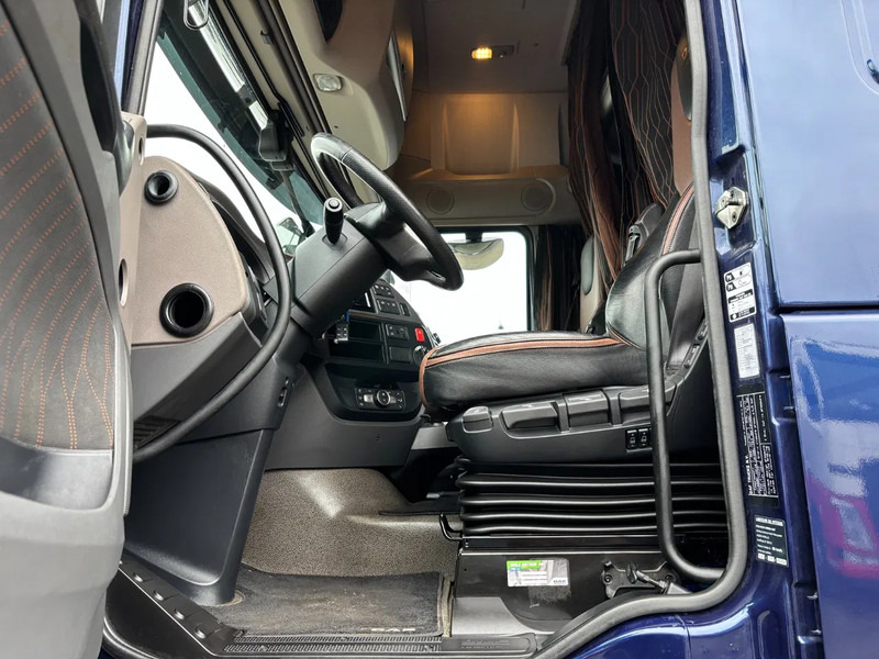 DAF XF 530 Super Spacecab Euro 6 - Tractor: foto 5 DAF XF 530 Super Spacecab Euro 6 - Tractor: foto 5