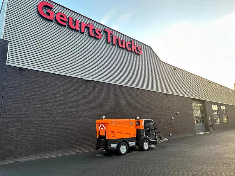 Bucher CITYCAT V20 - Varredora urbana: foto 5 Bucher CITYCAT V20 - Varredora urbana: foto 5