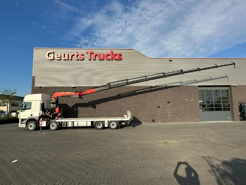 DAF CF 450 8X2 OPRIJWAGEN/MACHINE TRANSPORTER + PALFINGER PK 29002 G KRAAN/KRAN/CRANE/GRUA - Caminhão grua: foto 2 DAF CF 450 8X2 OPRIJWAGEN/MACHINE TRANSPORTER + PALFINGER PK 29002 G KRAAN/KRAN/CRANE/GRUA - Caminhão grua: foto 2