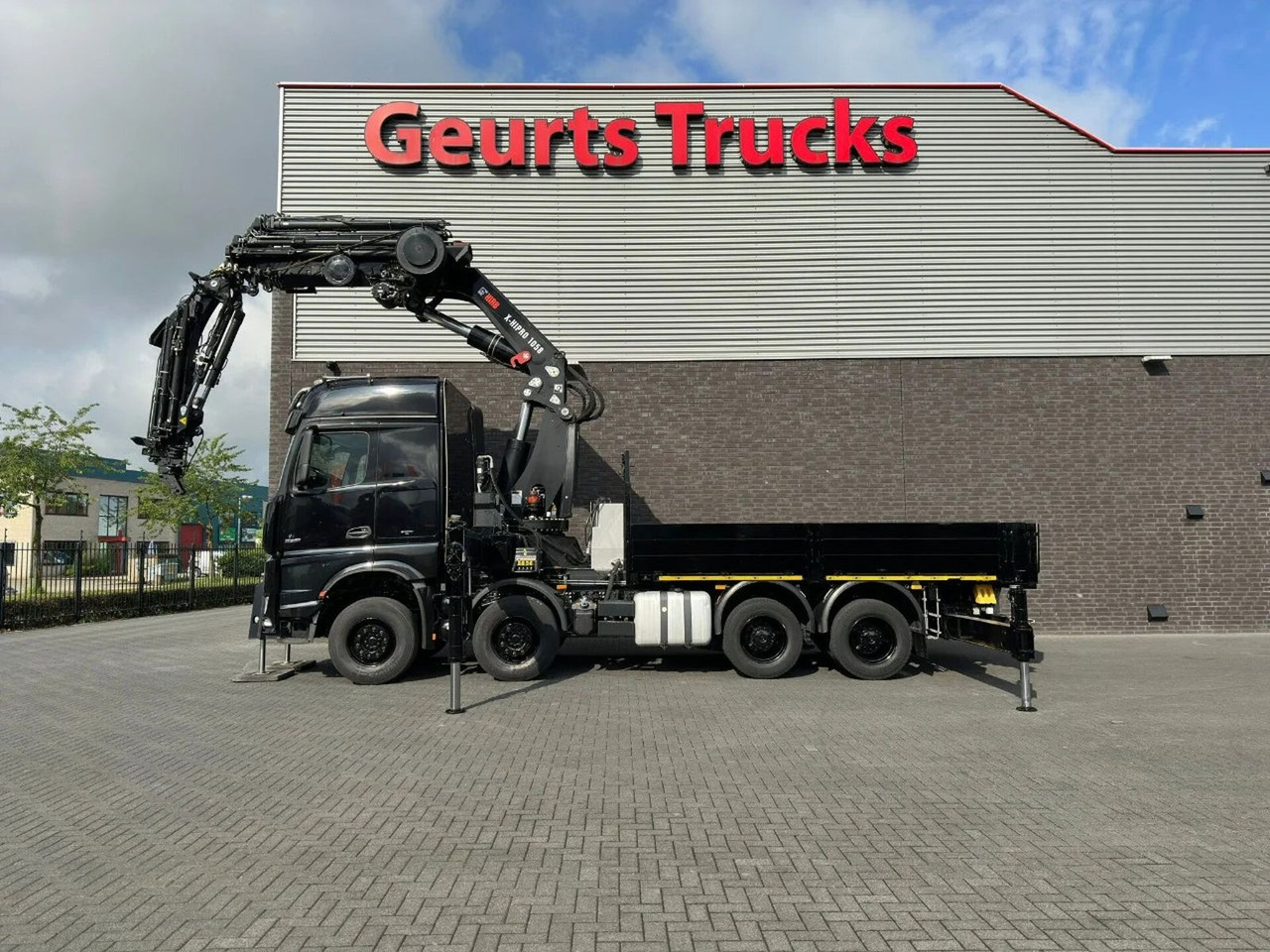 Mercedes-Benz Arocs 3251 8X4 + HIAB 1058 E-8 + JIB 150X-6 JDC - Caminhão grua: foto 5 Mercedes-Benz Arocs 3251 8X4 + HIAB 1058 E-8 + JIB 150X-6 JDC - Caminhão grua: foto 5