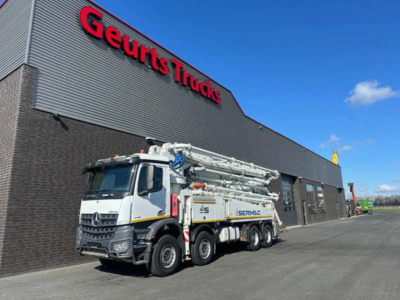 Mercedes-Benz Arocs 4451 8X4 + SERMAC 5Z42 BETONPOMP/BETONPUMPE/CONCRETE PUMP - Autobomba de betão: foto 2 Mercedes-Benz Arocs 4451 8X4 + SERMAC 5Z42 BETONPOMP/BETONPUMPE/CONCRETE PUMP - Autobomba de betão: foto 2