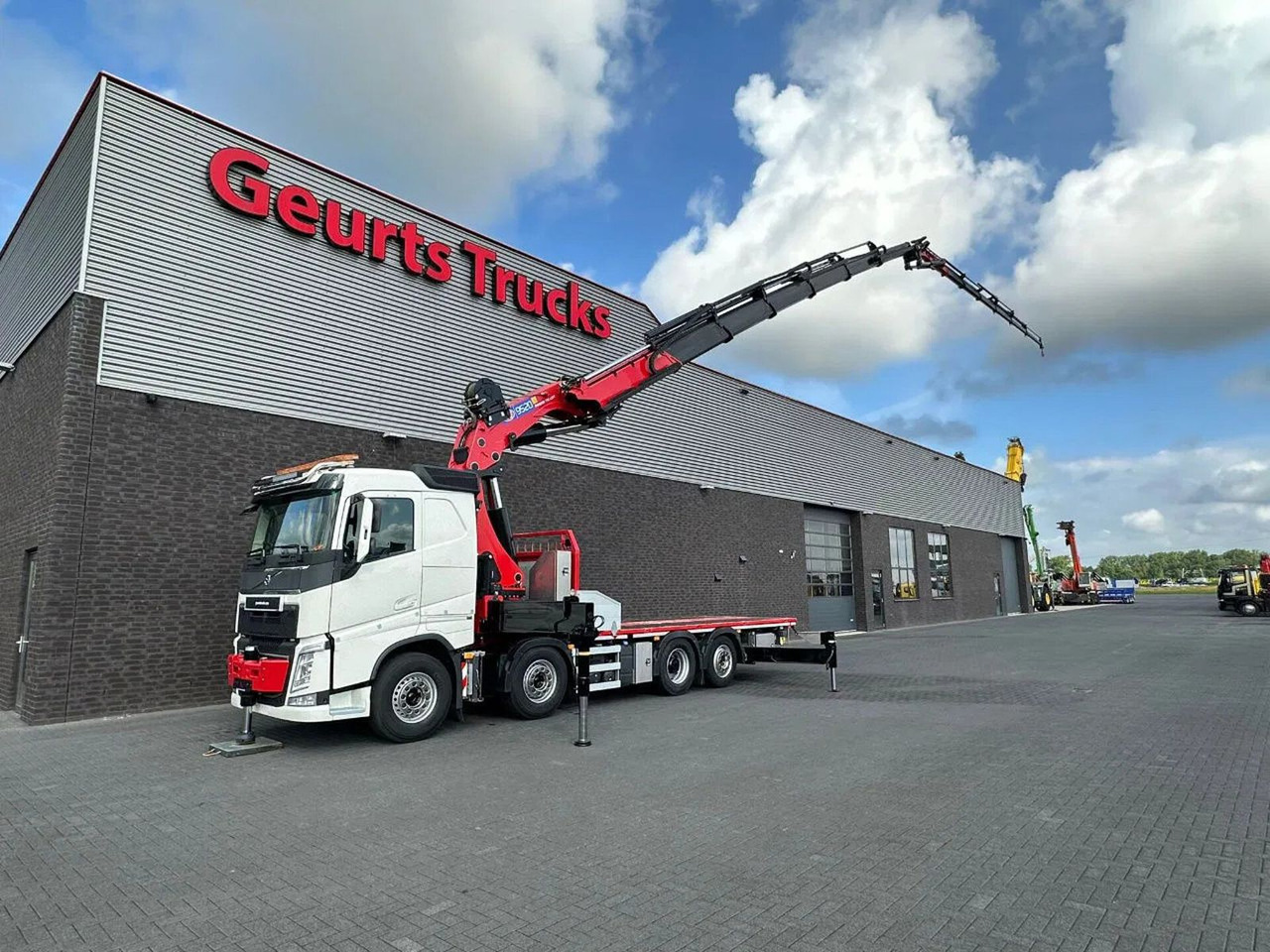 Volvo FH 540 8X2 MET HMF 9520K-K6 + JIB FJ2000-K6 KRAA - Caminhão grua: foto 2 Volvo FH 540 8X2 MET HMF 9520K-K6 + JIB FJ2000-K6 KRAA - Caminhão grua: foto 2