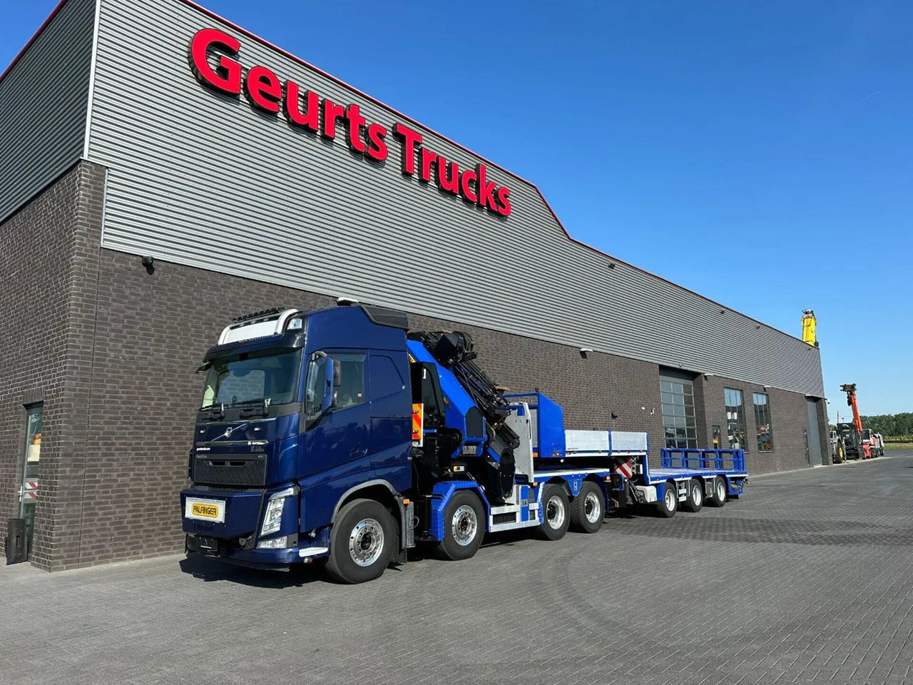Volvo FH 540 8X4 TREKKER / BAKWAGEN MET PALFINGER PK13 - Caminhão grua: foto 2 Volvo FH 540 8X4 TREKKER / BAKWAGEN MET PALFINGER PK13 - Caminhão grua: foto 2