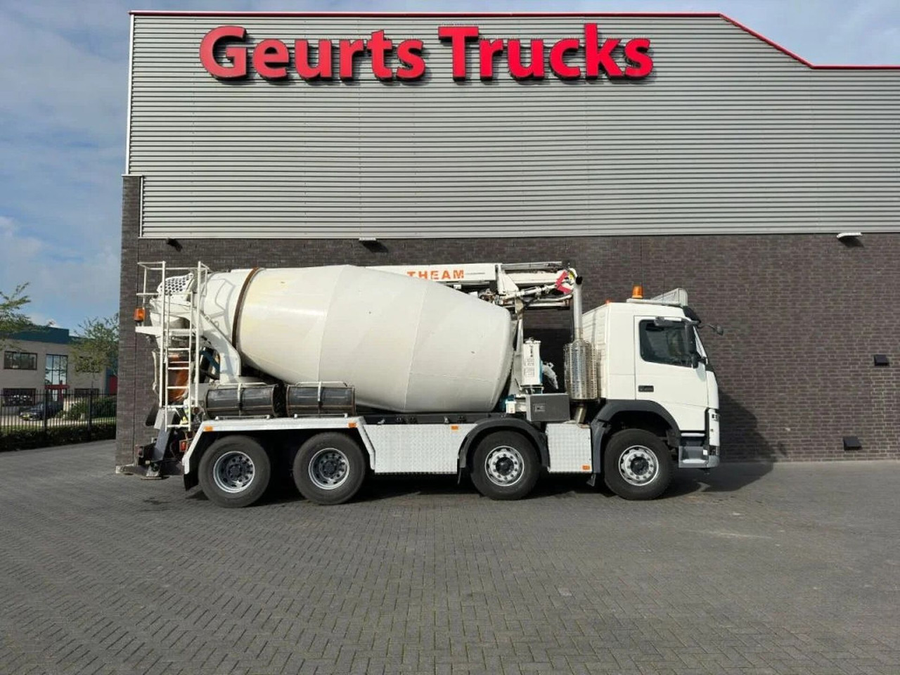 Volvo FM 410 8X4 + STETTER 9 M3 MIXER/MISCHER + THEAM - Caminhão betoneira: foto 4 Volvo FM 410 8X4 + STETTER 9 M3 MIXER/MISCHER + THEAM - Caminhão betoneira: foto 4