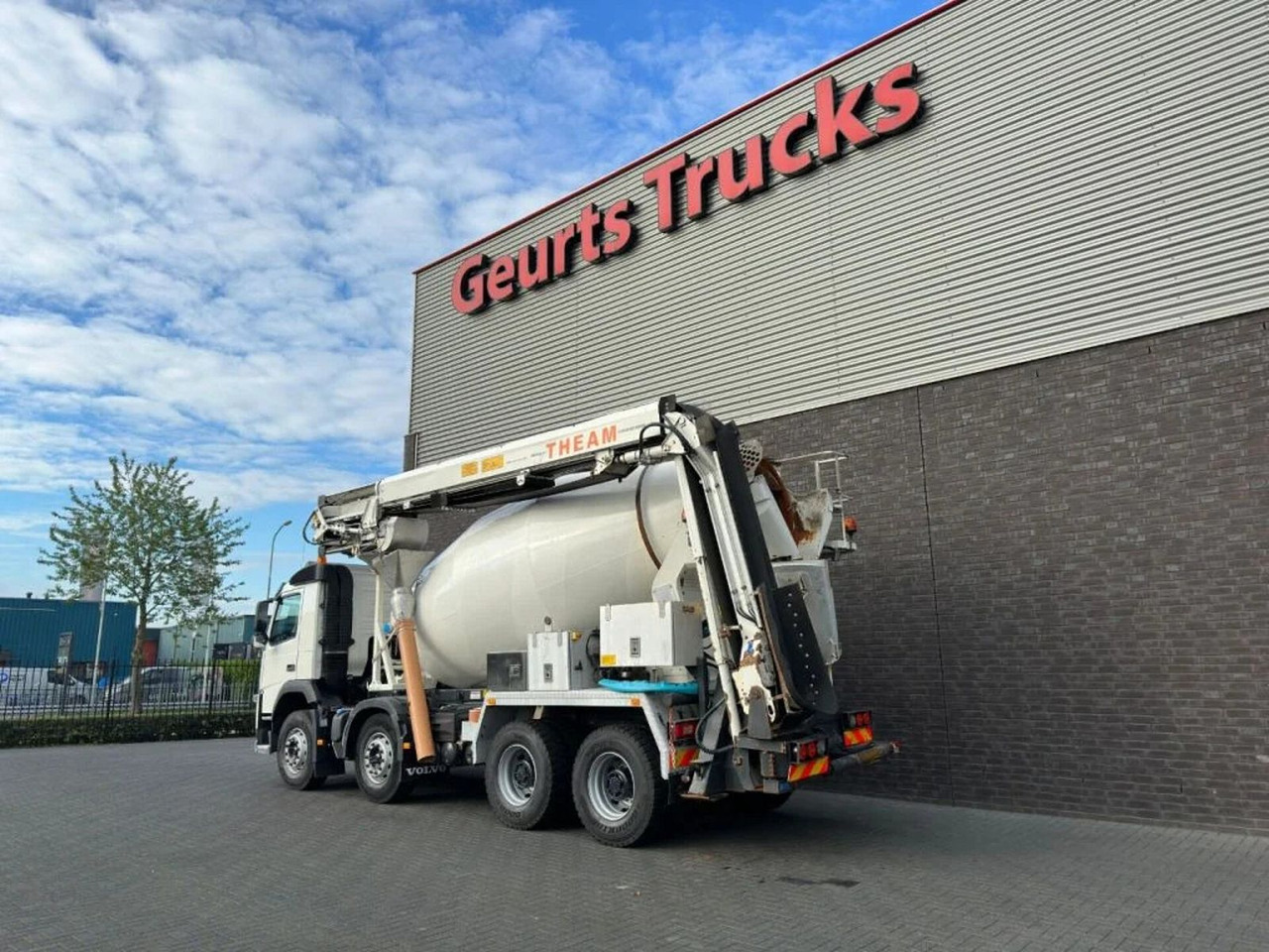 Volvo FM 410 8X4 + STETTER 9 M3 MIXER/MISCHER + THEAM - Caminhão betoneira: foto 3 Volvo FM 410 8X4 + STETTER 9 M3 MIXER/MISCHER + THEAM - Caminhão betoneira: foto 3
