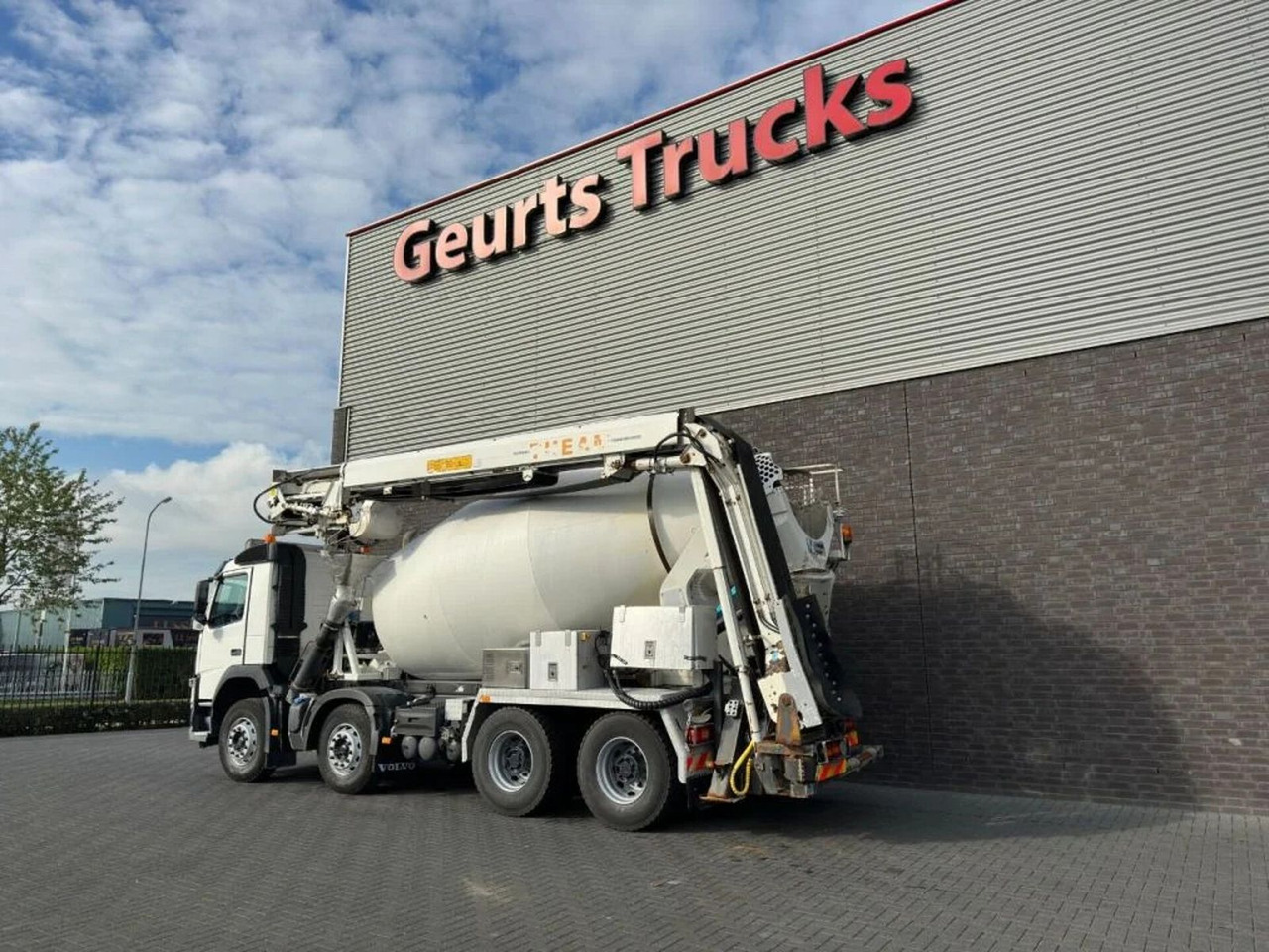 Volvo FM 410 8X4 + STETTER 9 M3 MIXER/MISCHER + THEAM - Caminhão betoneira: foto 3 Volvo FM 410 8X4 + STETTER 9 M3 MIXER/MISCHER + THEAM - Caminhão betoneira: foto 3