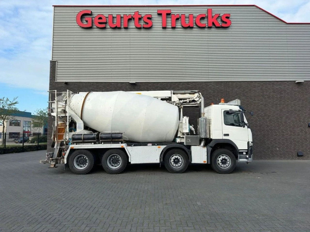 Volvo FM 410 8X4 + STETTER 9 M3 MIXER/MISCHER + THEAM - Caminhão betoneira: foto 4 Volvo FM 410 8X4 + STETTER 9 M3 MIXER/MISCHER + THEAM - Caminhão betoneira: foto 4