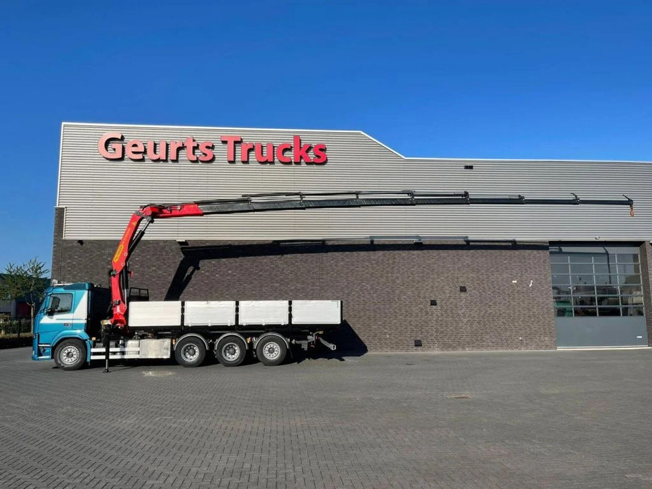Volvo FM 500 8X4 TRIDEM + PALFINGER PK 27001-EH G KRAA - Caminhão grua: foto 1 Volvo FM 500 8X4 TRIDEM + PALFINGER PK 27001-EH G KRAA - Caminhão grua: foto 1