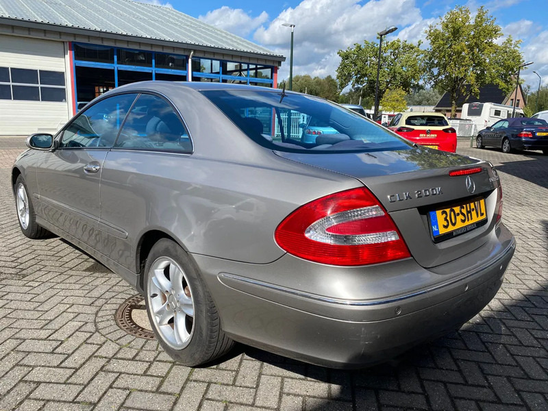 Mercedes-Benz CLK-Klasse C 200 KOMP. Autom. - Automóvel: foto 3 Mercedes-Benz CLK-Klasse C 200 KOMP. Autom. - Automóvel: foto 3