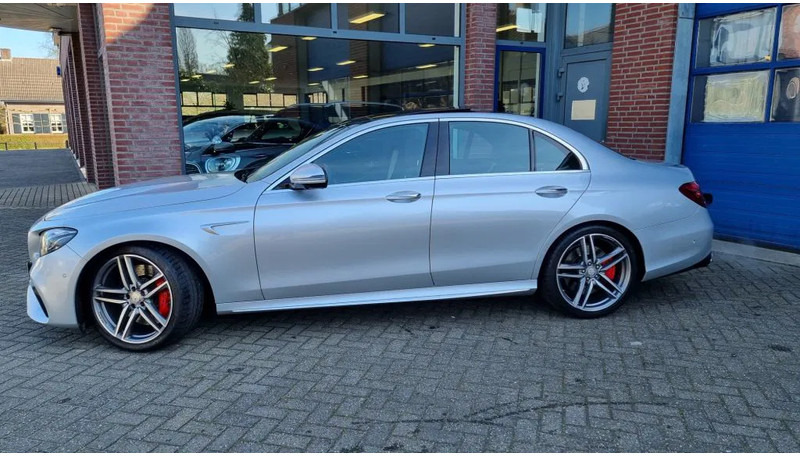 Mercedes-Benz E-Klasse 63 S, 4 Matic AMG..... Premium plus. - Sedã: foto 5 Mercedes-Benz E-Klasse 63 S, 4 Matic AMG..... Premium plus. - Sedã: foto 5