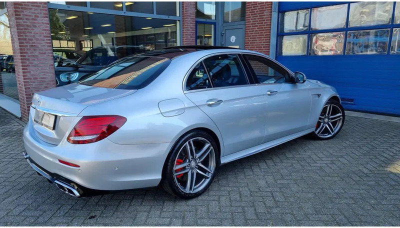 Mercedes-Benz E-Klasse 63 S, 4 Matic AMG..... Premium plus. - Sedã: foto 3 Mercedes-Benz E-Klasse 63 S, 4 Matic AMG..... Premium plus. - Sedã: foto 3
