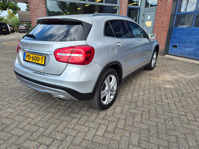 Mercedes-Benz GLA 200 automaat Prestige - Automóvel: foto 4 Mercedes-Benz GLA 200 automaat Prestige - Automóvel: foto 4