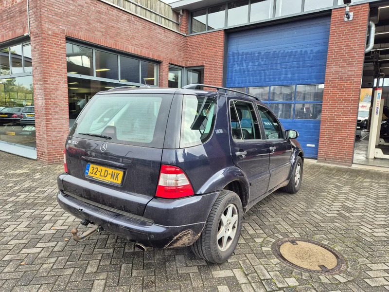 Mercedes-Benz M-Klasse ML 320 autom AMG - Automóvel: foto 4 Mercedes-Benz M-Klasse ML 320 autom AMG - Automóvel: foto 4
