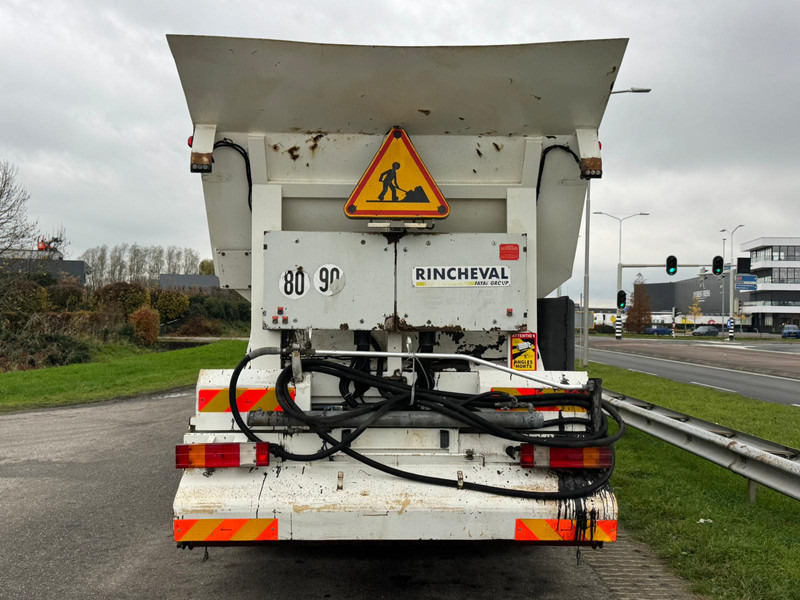 MERCEDESBENZ Axor 2533 6x2x4 Rincheval Bitumensprayer / chip spreader - Caminhão: foto 4 MERCEDESBENZ Axor 2533 6x2x4 Rincheval Bitumensprayer / chip spreader - Caminhão: foto 4