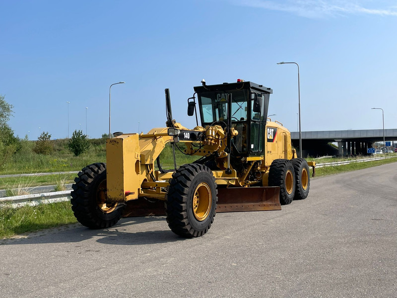 Caterpillar 140GC (140G/140H/140K) - Motoniveladora: foto 2 Caterpillar 140GC (140G/140H/140K) - Motoniveladora: foto 2