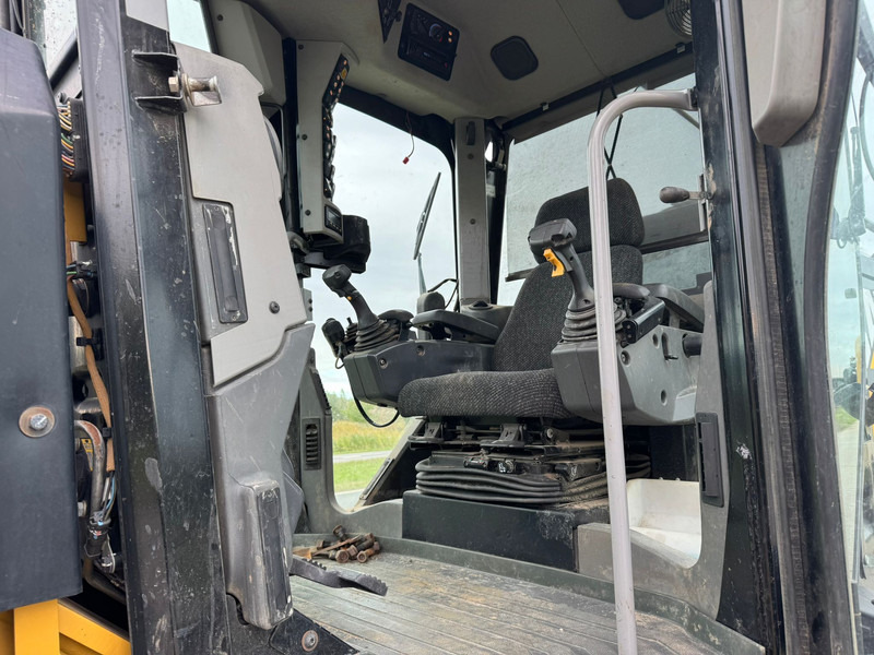 Locação de Caterpillar 140M2 Caterpillar 140M2: foto 10