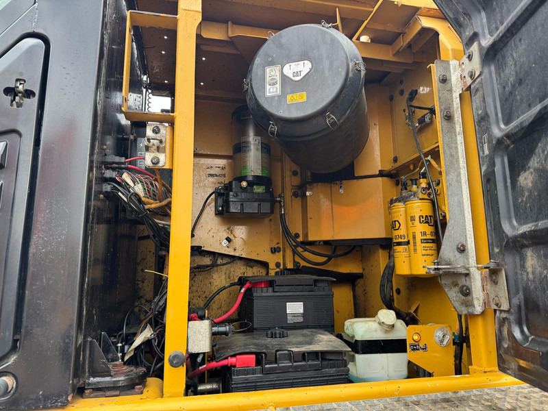 Escavadora de rastos Caterpillar 352F: foto 20