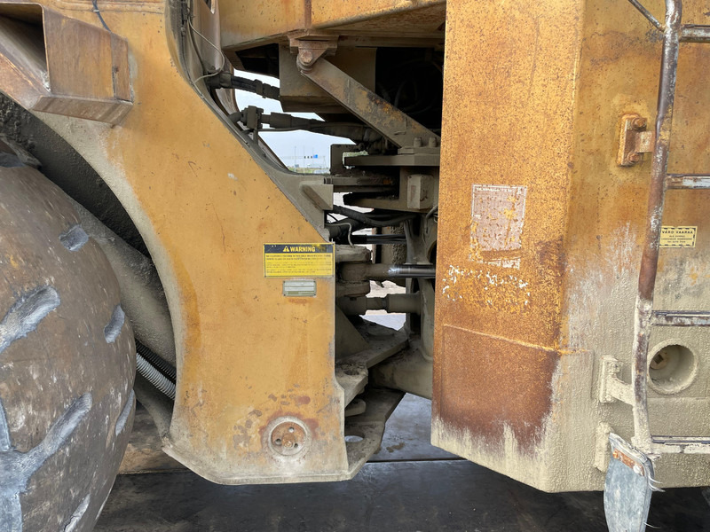 Carregadeira de rodas Caterpillar 988B: foto 20