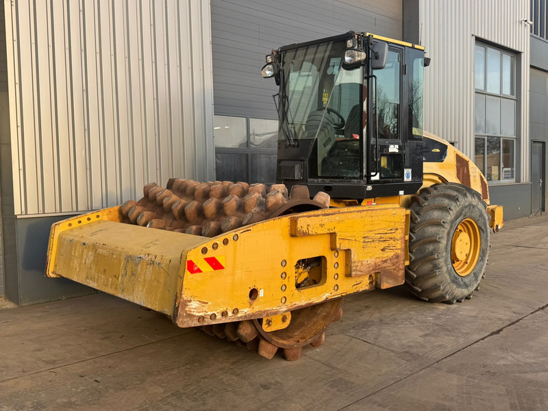 Caterpillar CP76 Padfoot roller - Rolo: foto 1 Caterpillar CP76 Padfoot roller - Rolo: foto 1