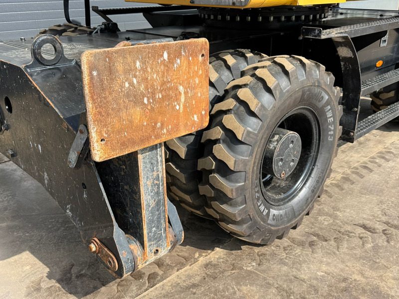 Manipulador de material Caterpillar MH3024: foto 13