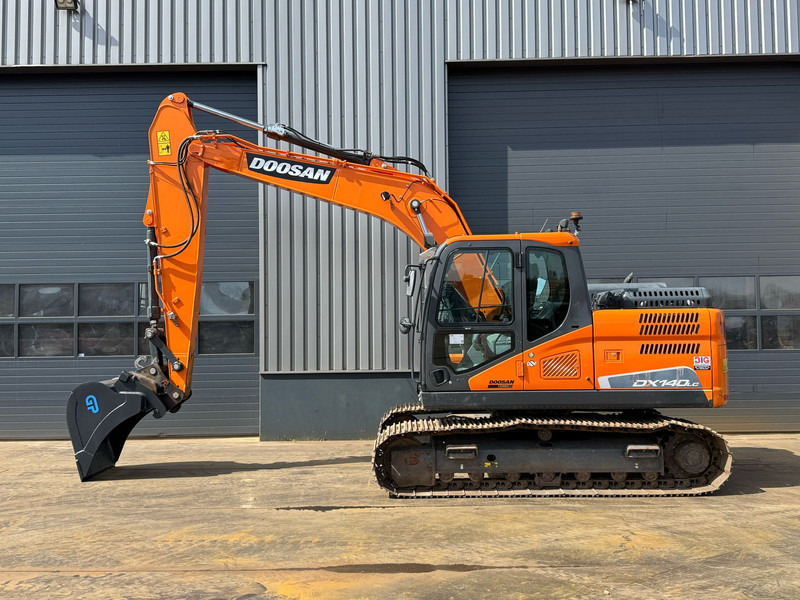 Doosan DX140LC-5 - CE / Verachtert CW30 - GP edge bucket - Escavadora de rastos: foto 1 Doosan DX140LC-5 - CE / Verachtert CW30 - GP edge bucket - Escavadora de rastos: foto 1