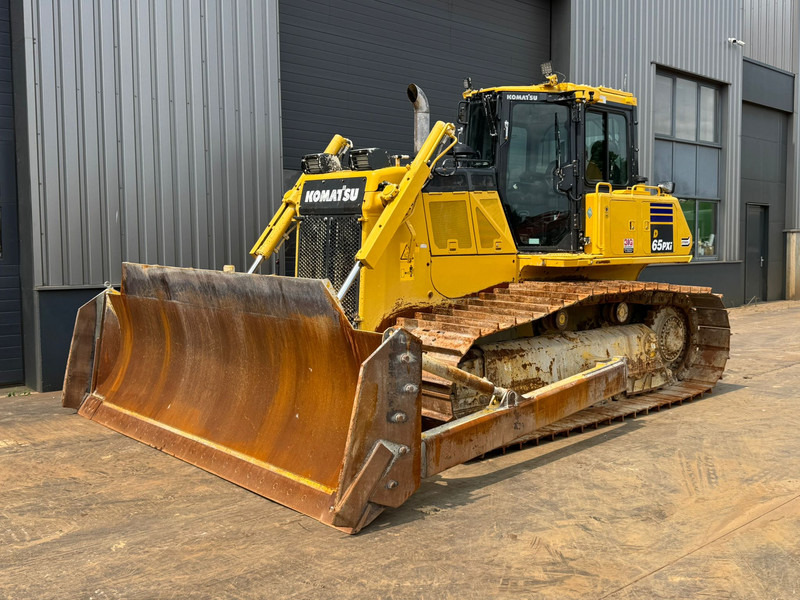 Komatsu D65PXi-18 - Buldôzer: foto 2 Komatsu D65PXi-18 - Buldôzer: foto 2