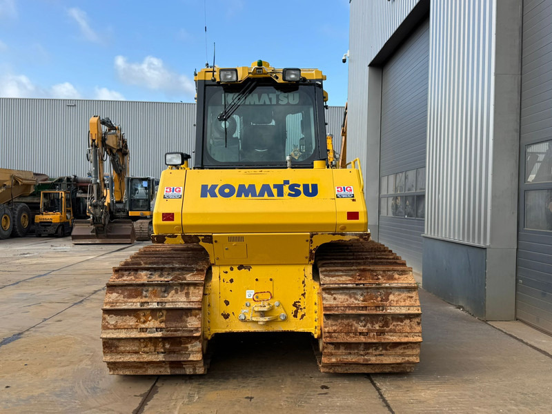 Komatsu D65PXi-18 - Buldôzer: foto 4 Komatsu D65PXi-18 - Buldôzer: foto 4